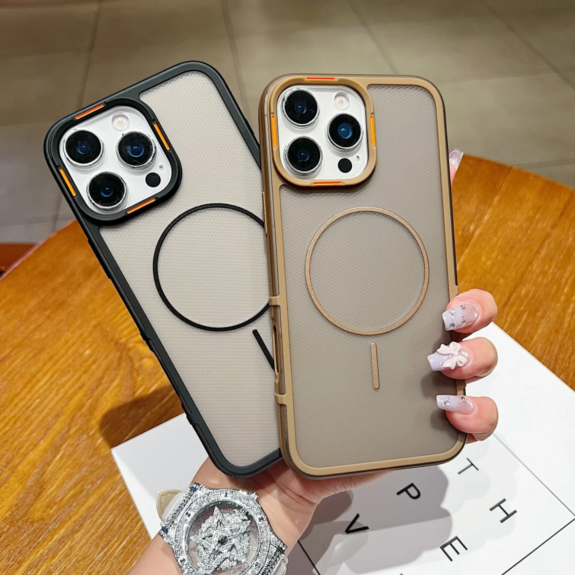 New Style Grid Pattern Magnetic Phone Case