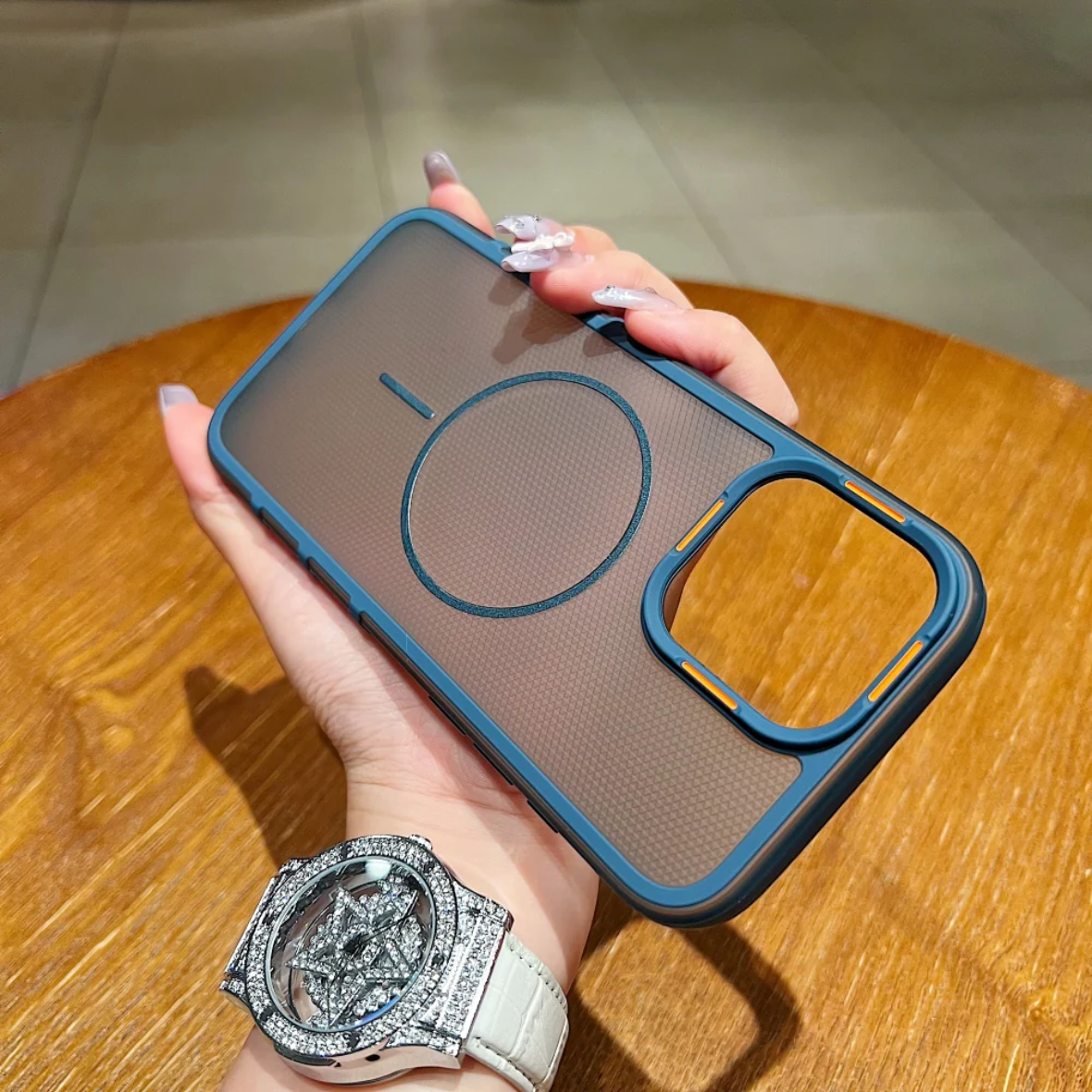 New Style Grid Pattern Magnetic Phone Case